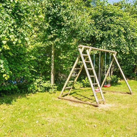 6 Person In Glesborg-by Traum